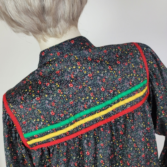 Vintage stranger things vibes floral blouse - Picture 3 of 12